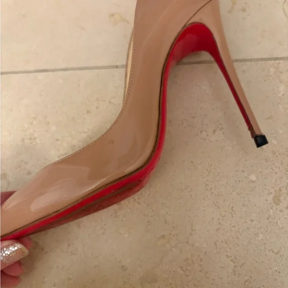 Christian Louboutin Beige Patent Heels